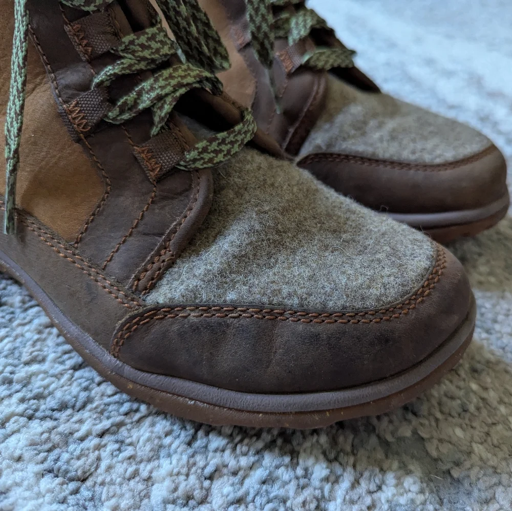 Chaco Women's Barbary‎ Boot (Sz 7)